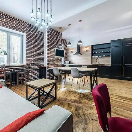 Apartment Hallow 5 *